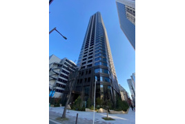 ブランズタワー大阪本町の外観