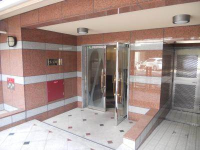 ビレイユ真英烏丸五条のエントランス