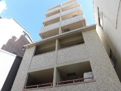 ビレイユ真英烏丸五条の外観