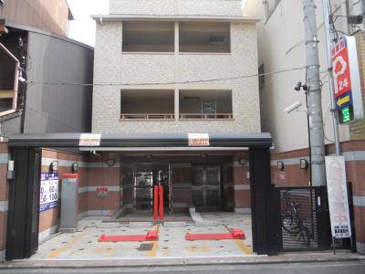 ビレイユ真英烏丸五条の駐車場