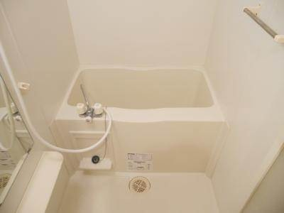 ビレイユ真英烏丸五条の浴室