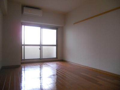 ビレイユ真英烏丸五条の居間