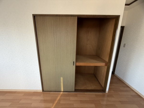 【スカイシティ９番館の収納】