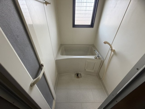 【スカイシティ９番館の浴室】