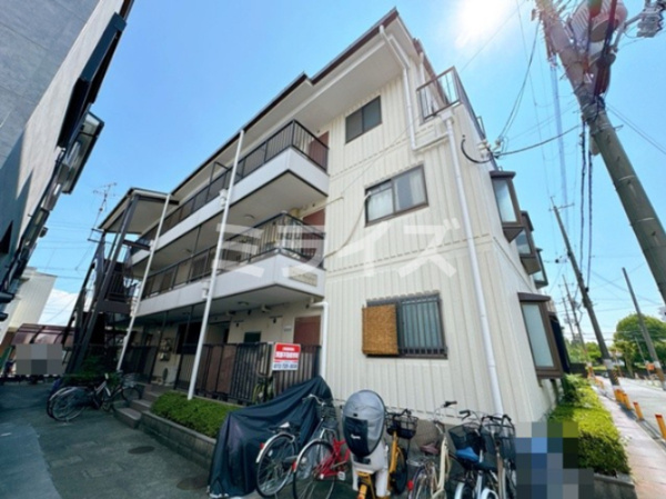 フルールハイツの外観