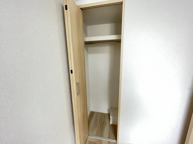 各居室に収納がついており、家族で使い分けしやすくなっています。　