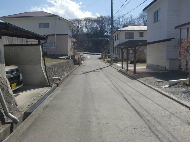 外観と前面道路