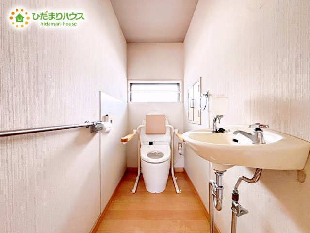 1・2階にトイレあるため、同時に利用でき混雑を避けられますね