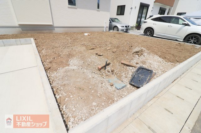 お庭の使い方は色々！お好みでカスタマイズはいかがでしょうか。