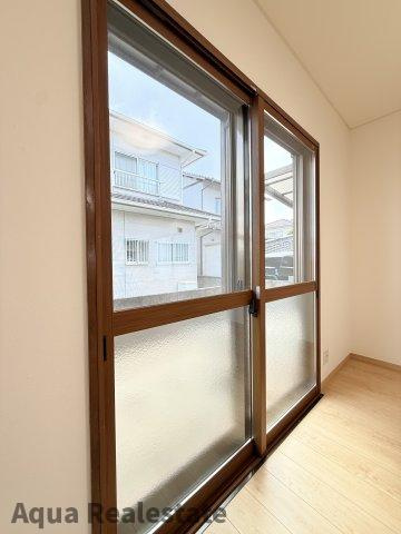 中はこのようになっています
