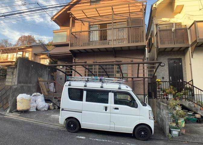 眺望を気にして物件を探す場合、前面に建物が建っていないか現地で確認しましょう！前面に建物があると景色はもちろん、日当たりや風通しにも影響が出てきます。住んだ時のことを想像しながら現地見学をしましょう。