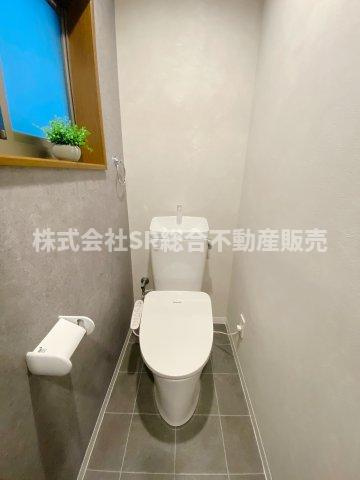 2Fのトイレは温水洗浄便座もございます♪