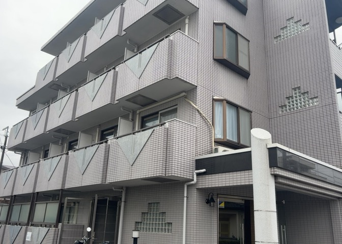 景色重視でお家選ぶをするとスーパーが遠い！学校が遠い！など生活をするうえで利便性で困ることもあります。まず一度現地を見学する際に、周辺の施設などがあるかを確認し、暮らし始めた後のことを想像しましょう。