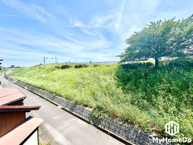 緑も感じられる、見通しのよい街並みです