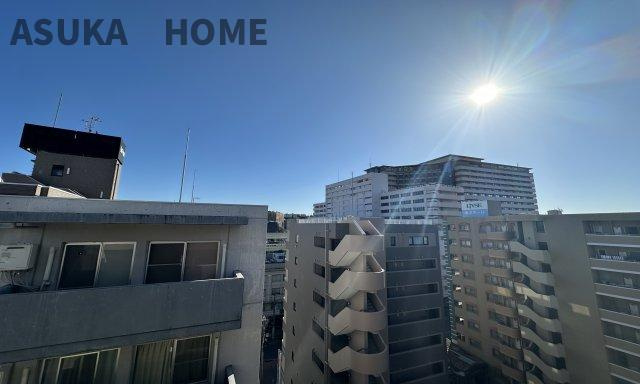 バルコニーからの眺望になります。最上階のため見晴らしもいいですね。
