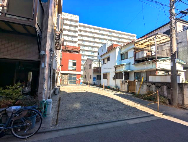 閑静な住宅街に立地の為住環境良好です。