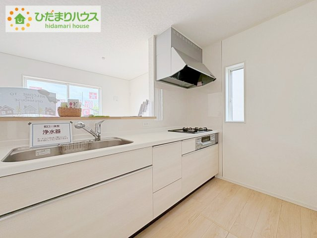 LDKと一体の空間を演出してくれる、オープンキッチン!(^^)!