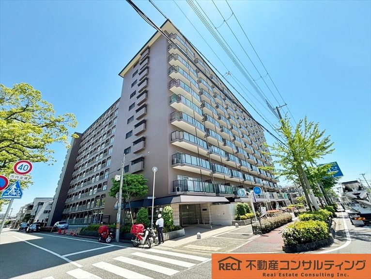 外観：328000682954