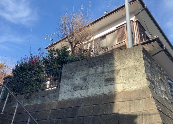 物件の詳細については、現地を見てわかること以外に、役所や法務局などで調べないとわからないことがあります。そのため、現地に行く場合は、もしこの物件を買ったらどのような生活ができるかをイメージしましょう。
