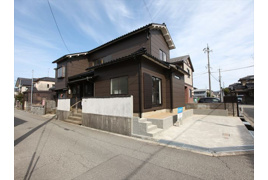 金沢市久安一丁目中古住宅の外観