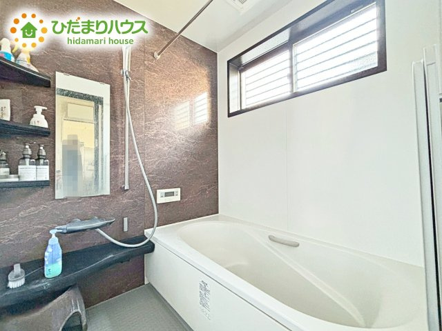 いつまでも入っていられるような広々とした浴室が魅力的です(^^)/