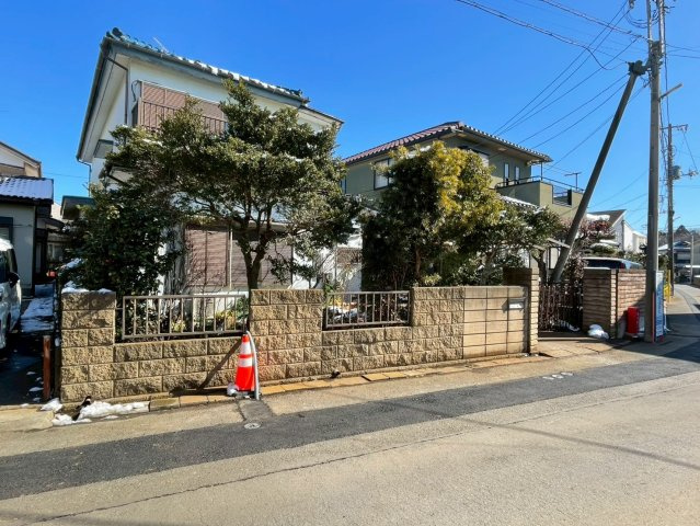 日々の喧騒から離れ、静けさと安心感に包まれる閑静な住宅街。家族の時間をゆったりと過ごせる理想の住環境です。