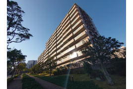 シティ能見台いこいの街A棟の外観