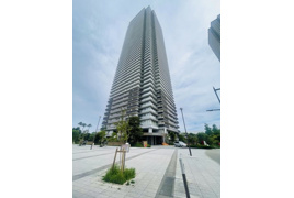 W comfort Towers EASTの外観