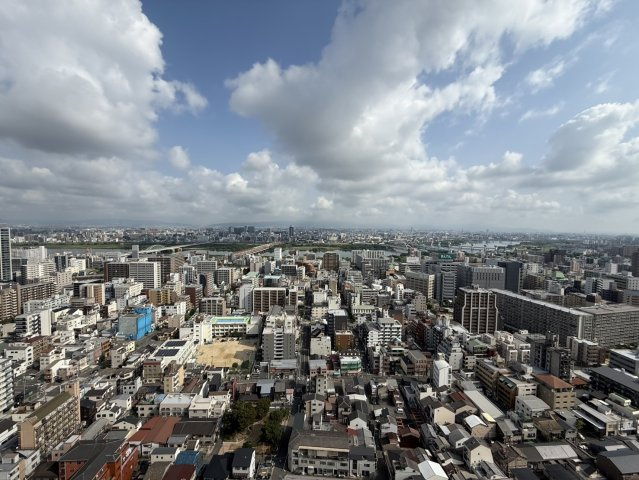 最上階、北西角住戸で大阪の景色が望めます◎