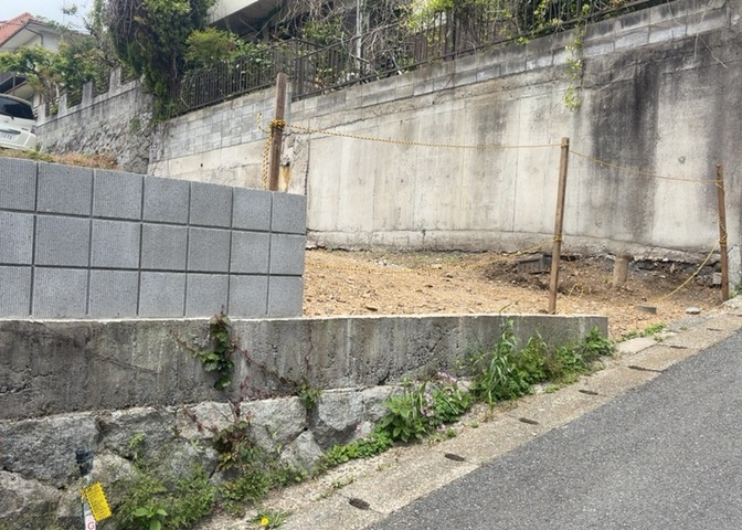 隣家の土地はどうなっているのか、生活利便施設が近くにあるのか、学校まで近いかなど、お客様のライフスタイルにあわせたイメージが重要です。また、近くにあると困る施設が近くにないかも確認するといいでしょう。
