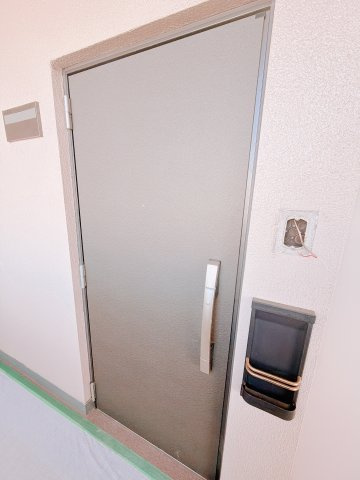 スマートキー玄関ドア