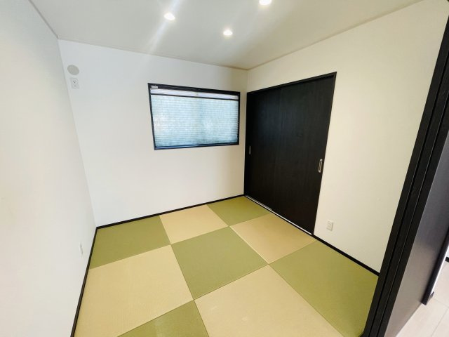 4.5帖の和室は来客時の宿泊室としてもご使用いただけます。