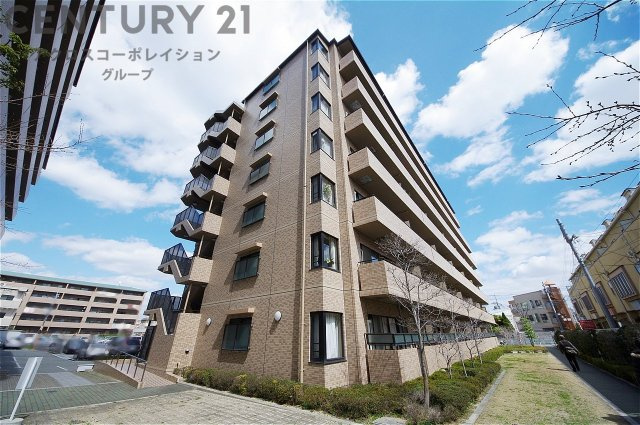 SRC造7階建て