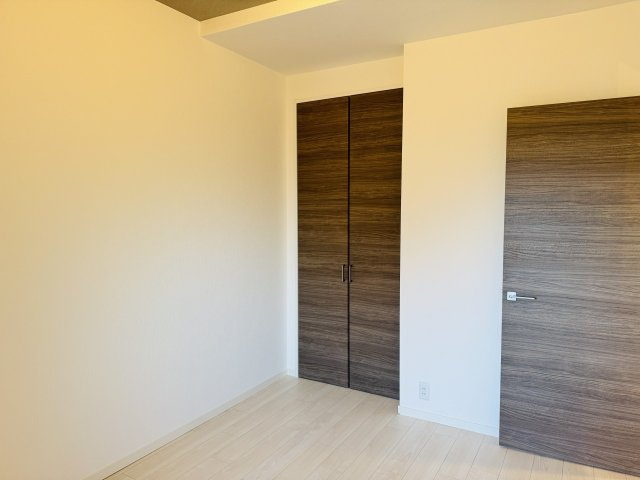 ～収納力の高いクローゼット完備～