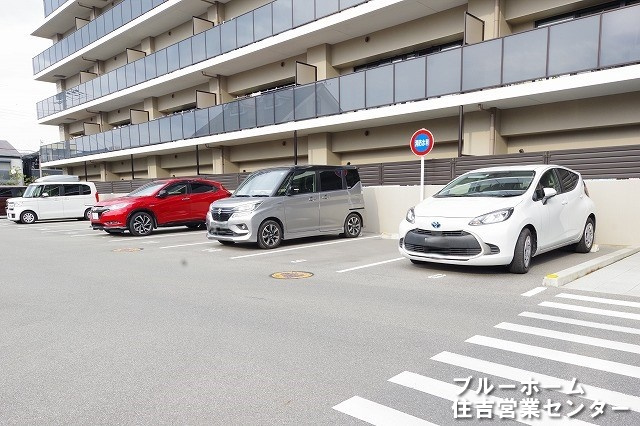 敷地内にある駐車場です！
