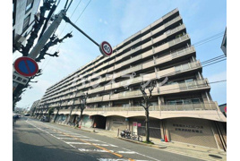 シャトー三愛の外観