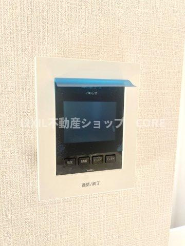 ＴＶモニター付インターホンでセキュリティ面にも配慮。小さなお子様のお留守番でも安心なアイテムです。