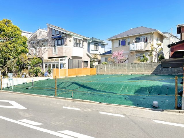 販売現地