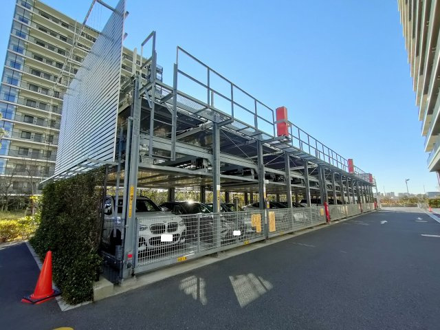 【駐車場】