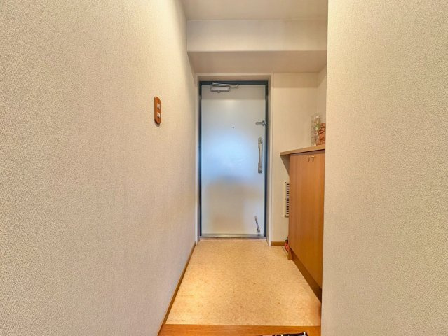 玄関は収納スペースもしっかり確保　いつもきれいな玄関を保つことができます