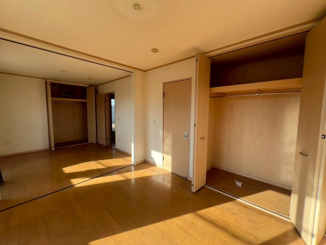 11.8帖の2階洋室
