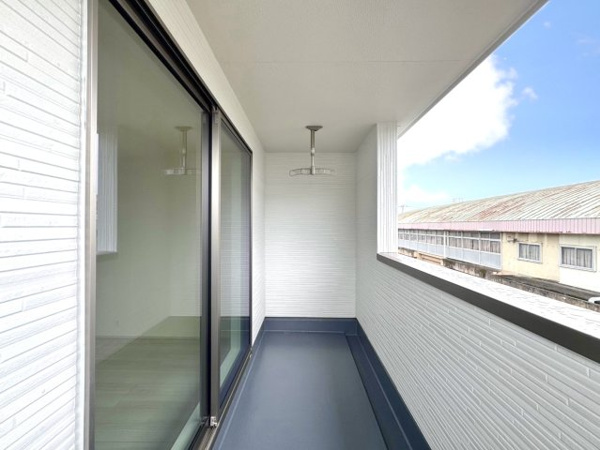 【 新築戸建 渋川渋川第5のバルコニー】