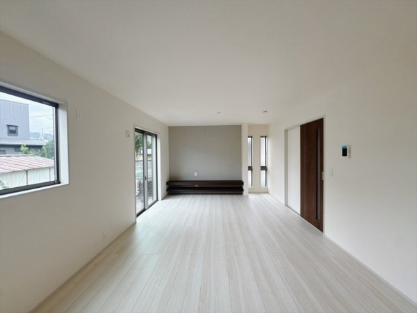 【 新築戸建 渋川渋川第5の居間】