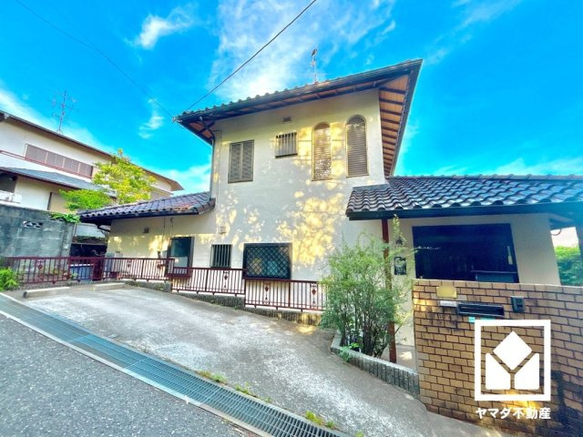 温水洗浄便座付きで、季節を問わずいつでも温かい便座をお使いいただけます。