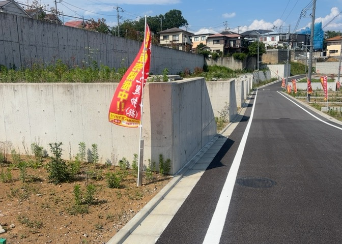 最寄り駅が近いなどの交通アクセスが良い土地だと暮らしやすいですよね。通勤・通学の観点から土地を選ぶことも大切です！自身や家族のライフワークからあったの物件を探しましょう！当社営業がお力になります！