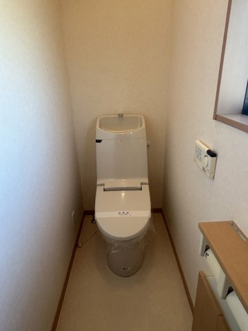 2階トイレの写真です。