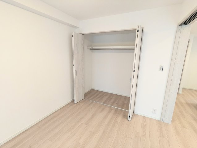 各部屋CL付、奥も深く収納力あります！
