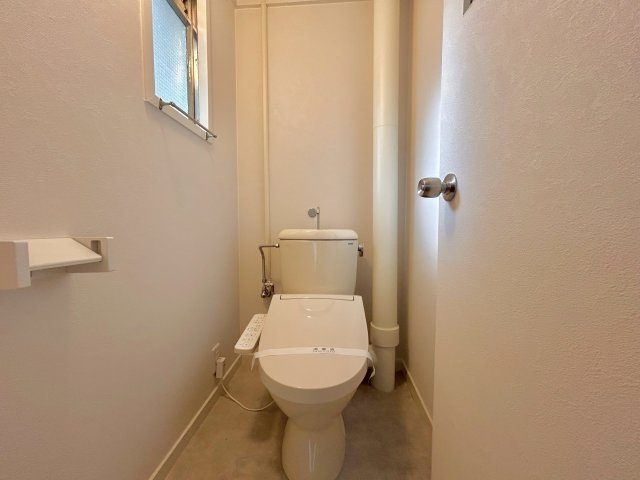 ウォシュレット交換された嬉しい温水洗浄便座です。