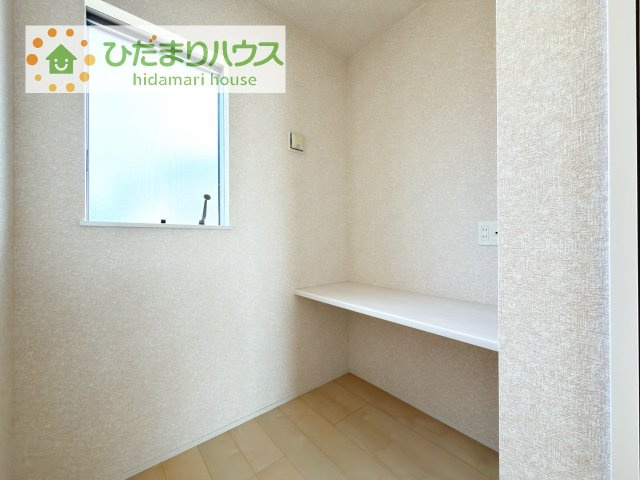 テレワークや鏡を置いてドレッサーとしても使えます！