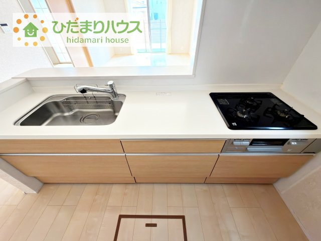 3口コンロでお料理もはかどります！作業スペースも広々！